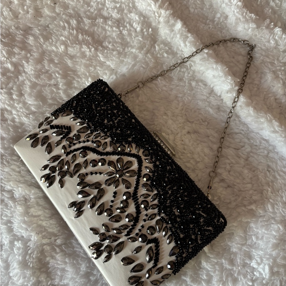 Beautiful, trendy beaded handbag